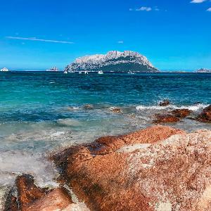 Car Hire Alghero Fertilia Riviera del Corallo Airport (AHO)